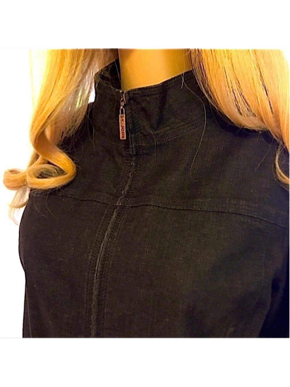 St. John Charcoal Gray Jacket In Like New Condition Size Medium Many Sj Buttons